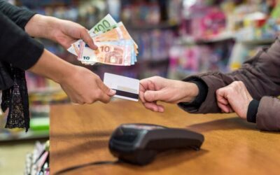 La factura simplificada exige menos formalidades, pero sólo puede emitirse en algunos casos. Además, puede condicionar la deducción del IVA de su destinatario.